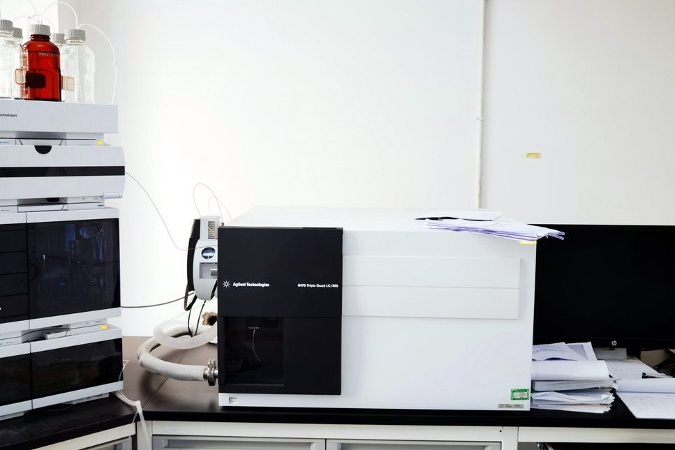 液相色谱质谱联用仪（Agilent 6470 LC-MS/MS）年度保养现场